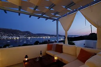 Paradise Hotel 3*